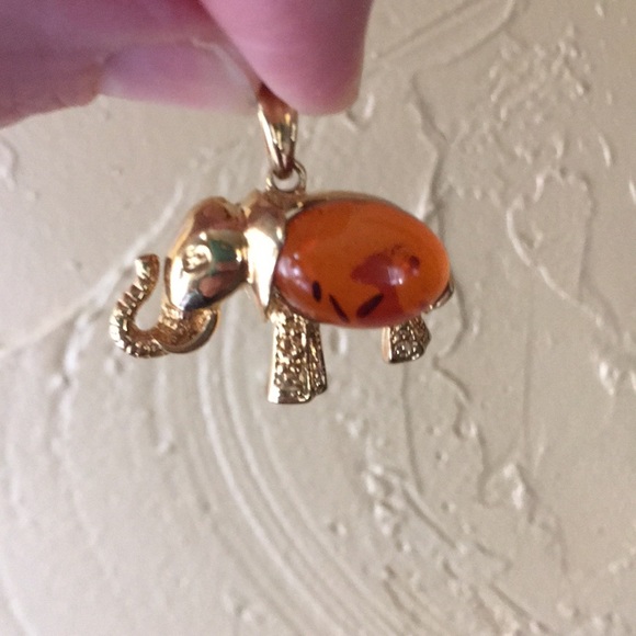 🍀Elephant pendant - Picture 2 of 4
